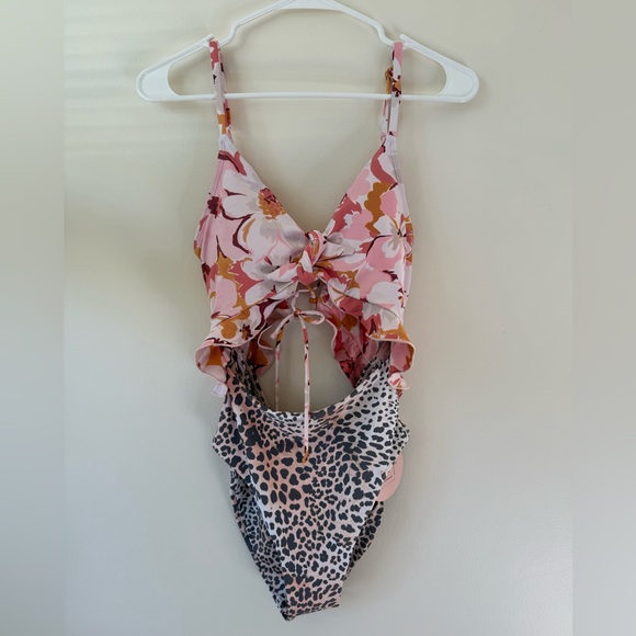 Power To The Flower swimwear - Picture 2 of 6